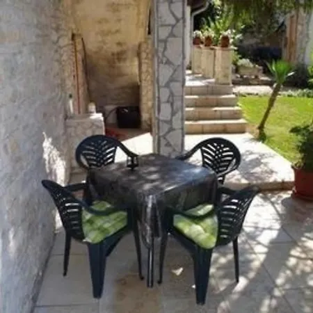 Apartment In Malerischem Istrischen Dorf Skitaca