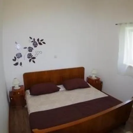 Apartment In Malerischem Istrischen Dorf *