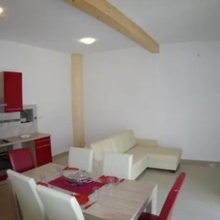 Apartman In Malerischem Istrischen Dorf